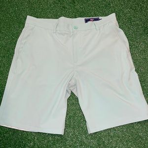 Vineyard Vines ⛳️ shorts